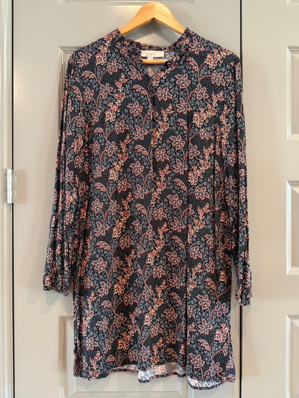 LAST CALL! LOFT Black Rust & Gray Dark Floral Long-Sleeve Dress